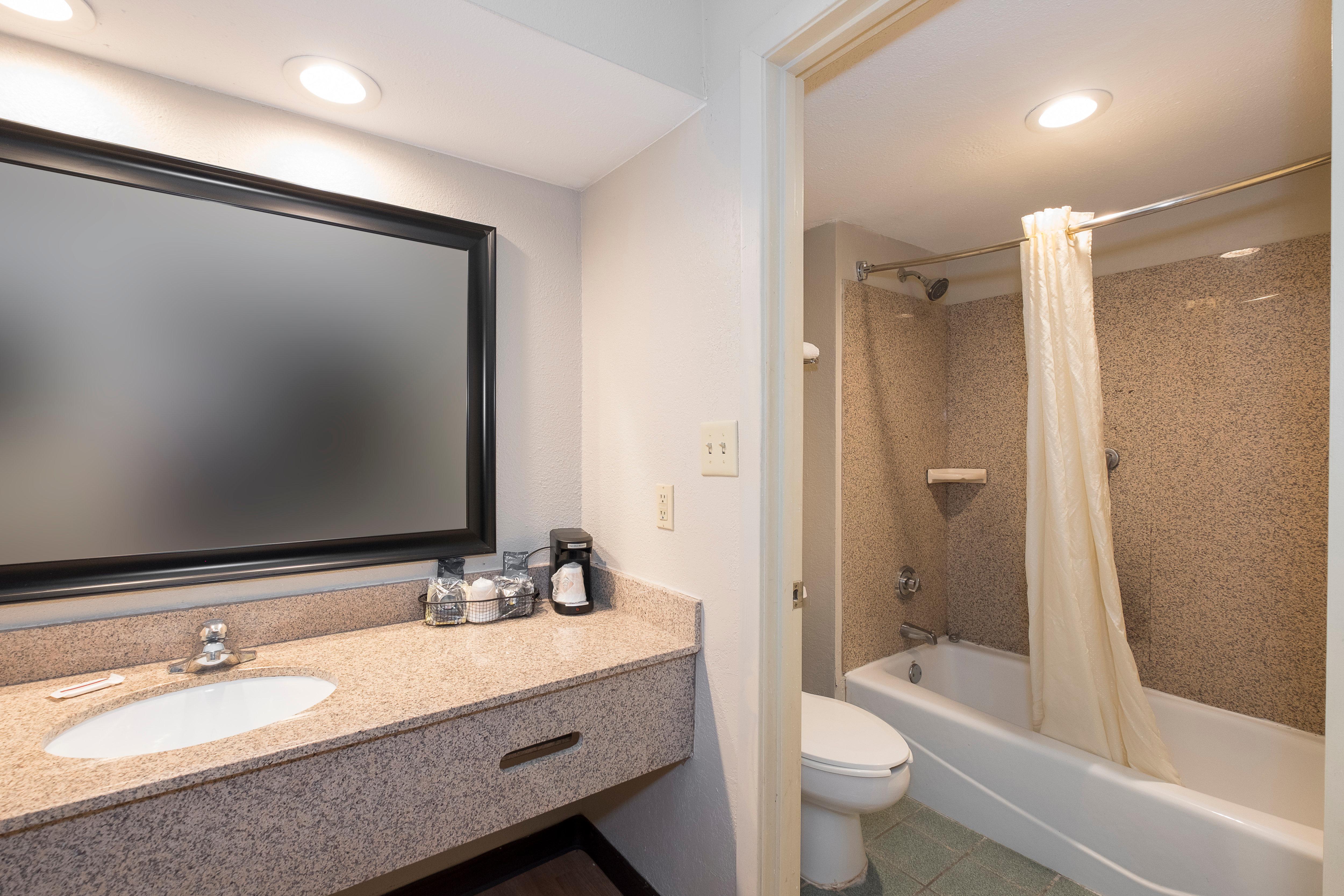 Red Roof Inn Mobile North - Saraland Bagian luar foto