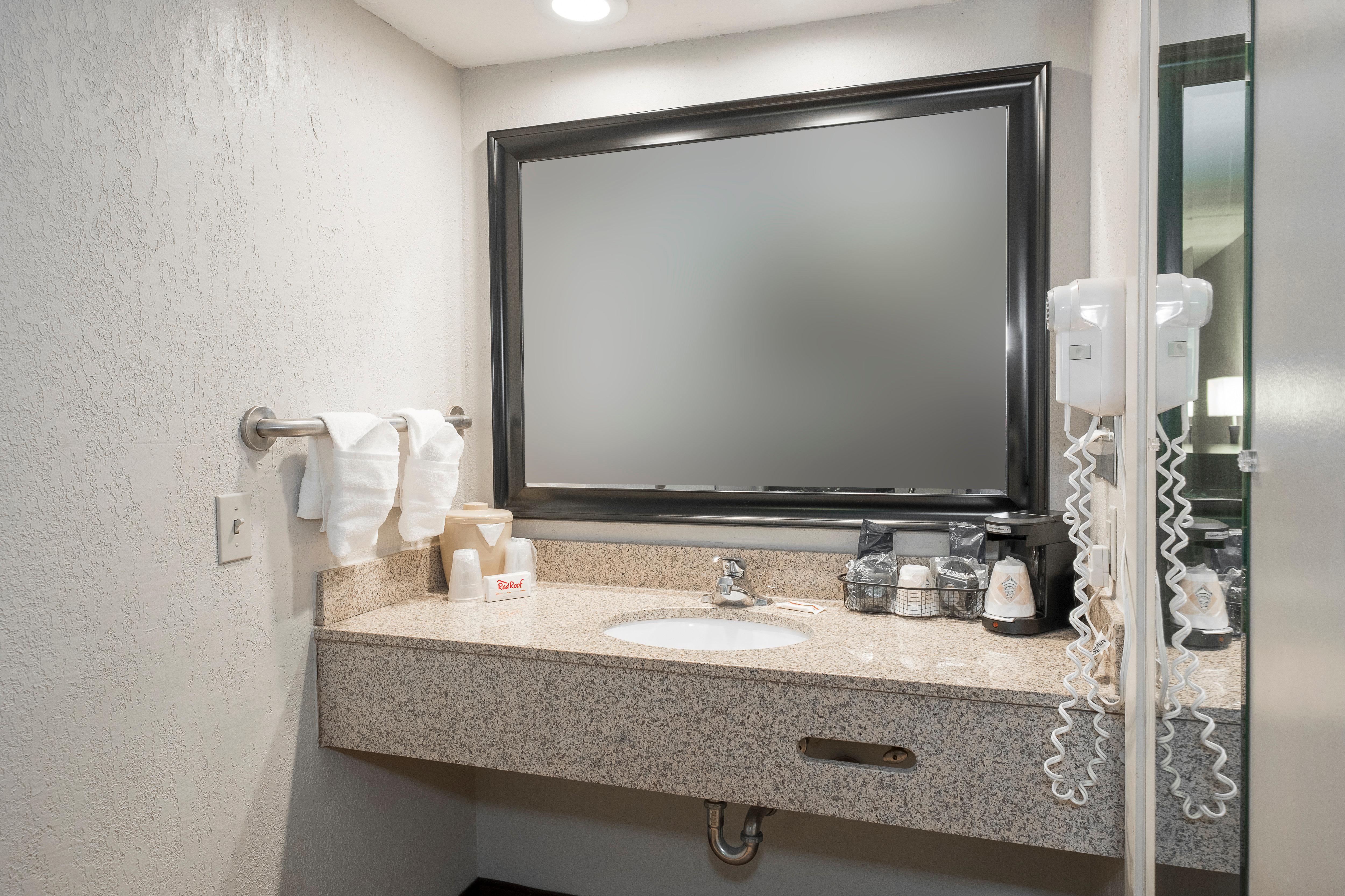 Red Roof Inn Mobile North - Saraland Bagian luar foto