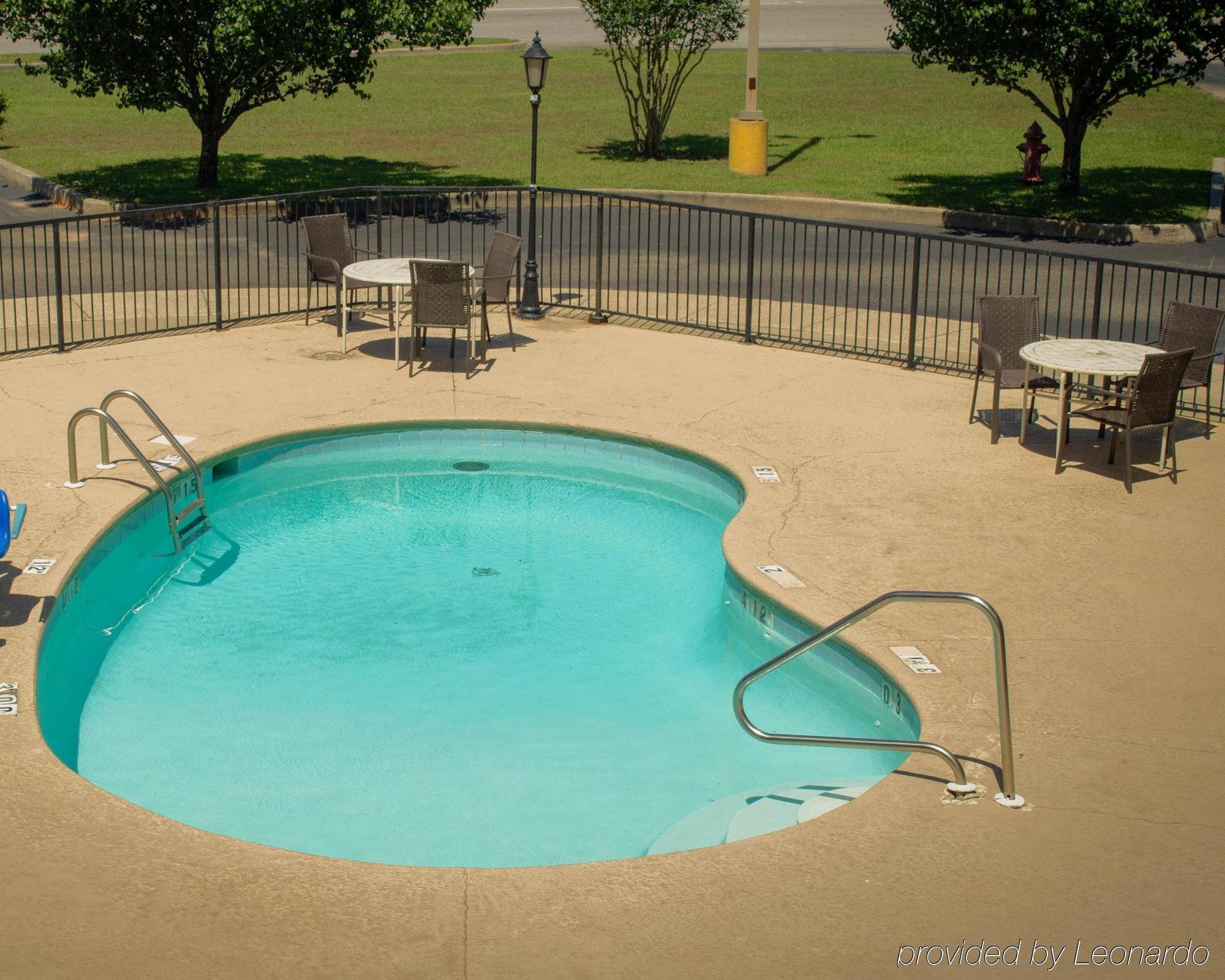 Red Roof Inn Mobile North - Saraland Bagian luar foto