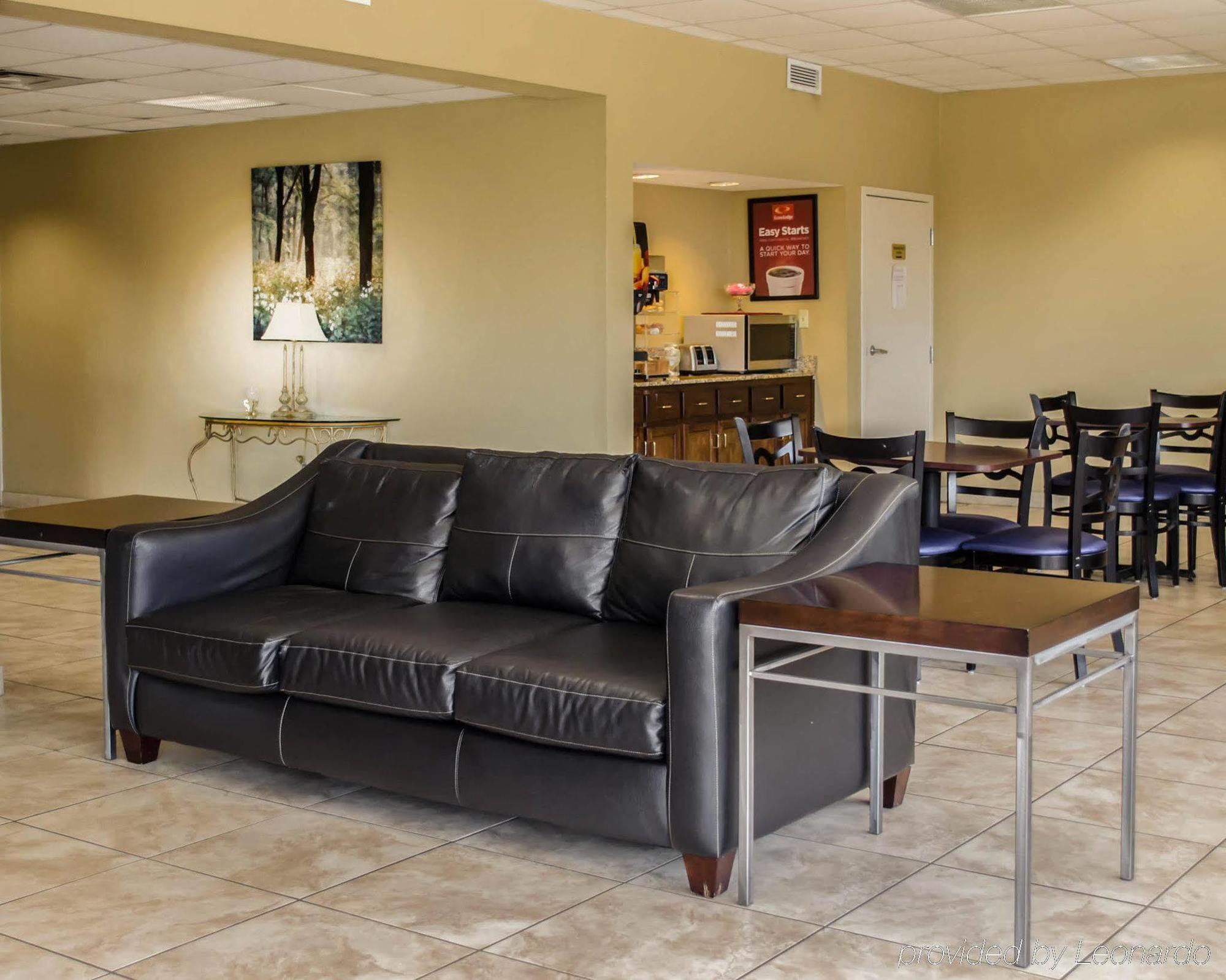 Red Roof Inn Mobile North - Saraland Bagian luar foto