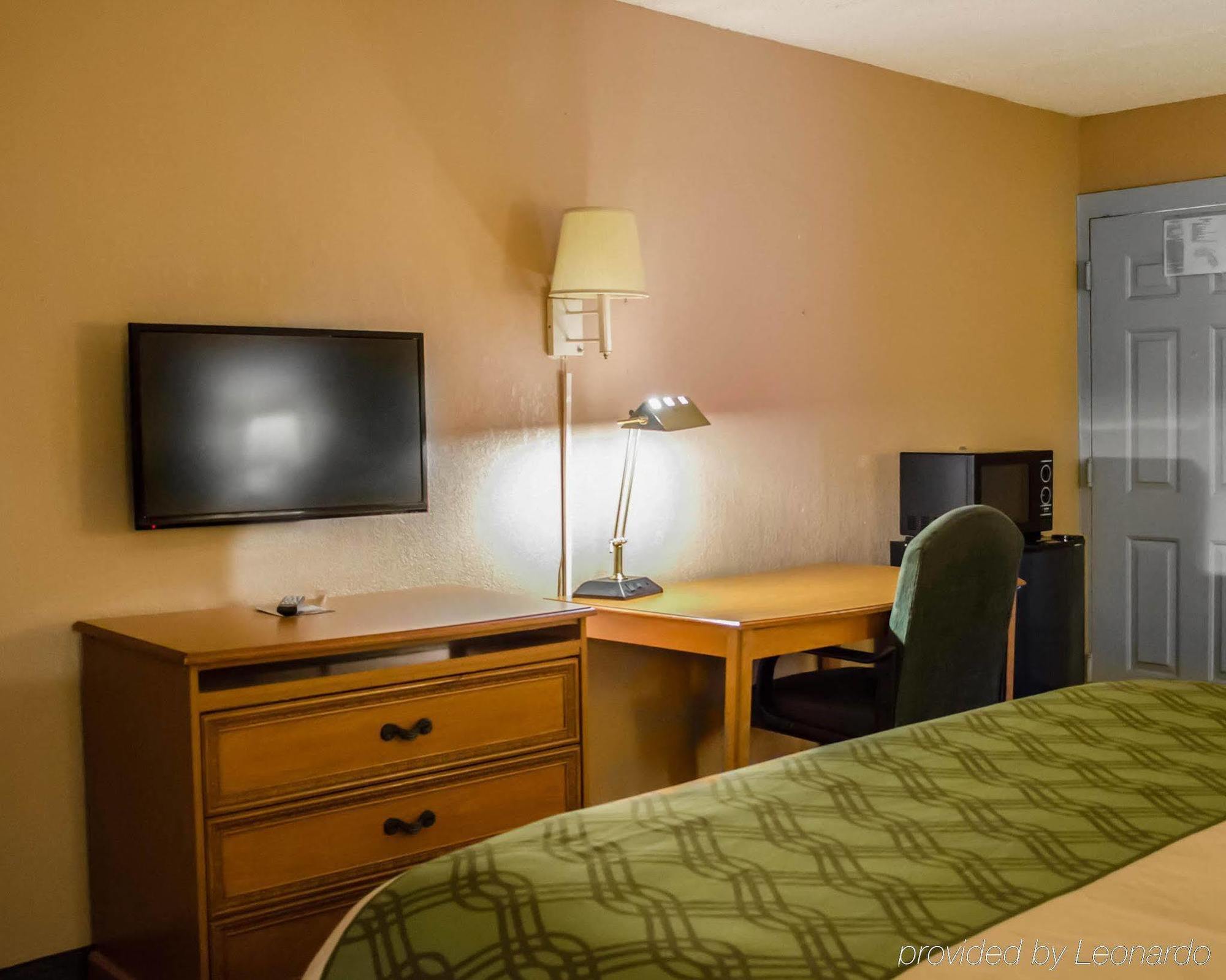 Red Roof Inn Mobile North - Saraland Bagian luar foto