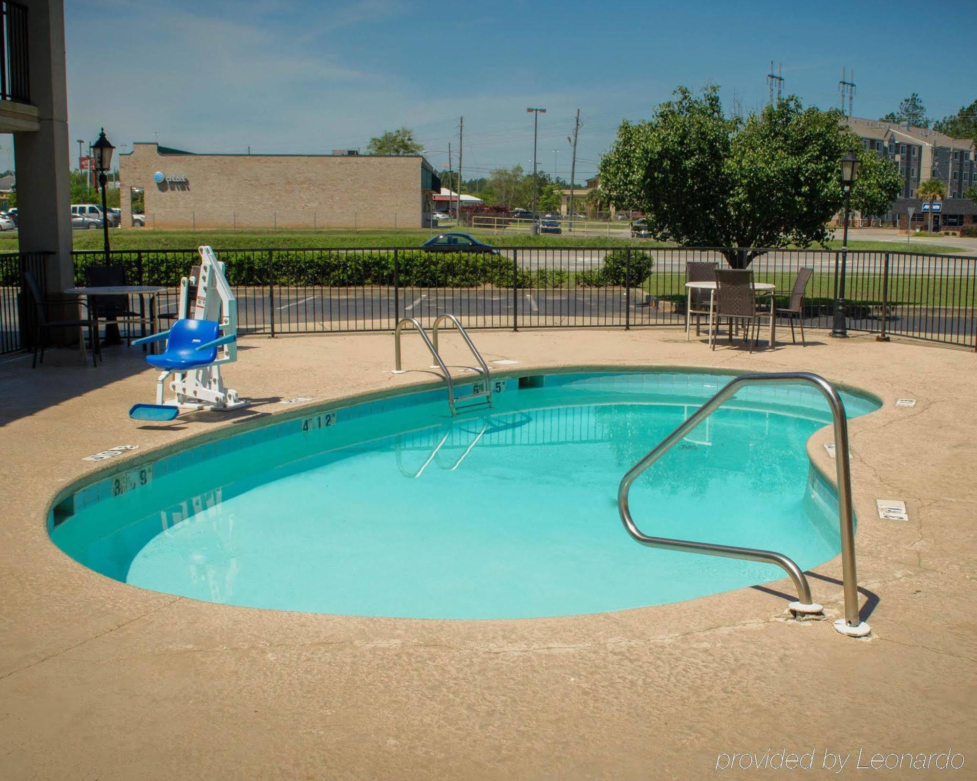 Red Roof Inn Mobile North - Saraland Bagian luar foto