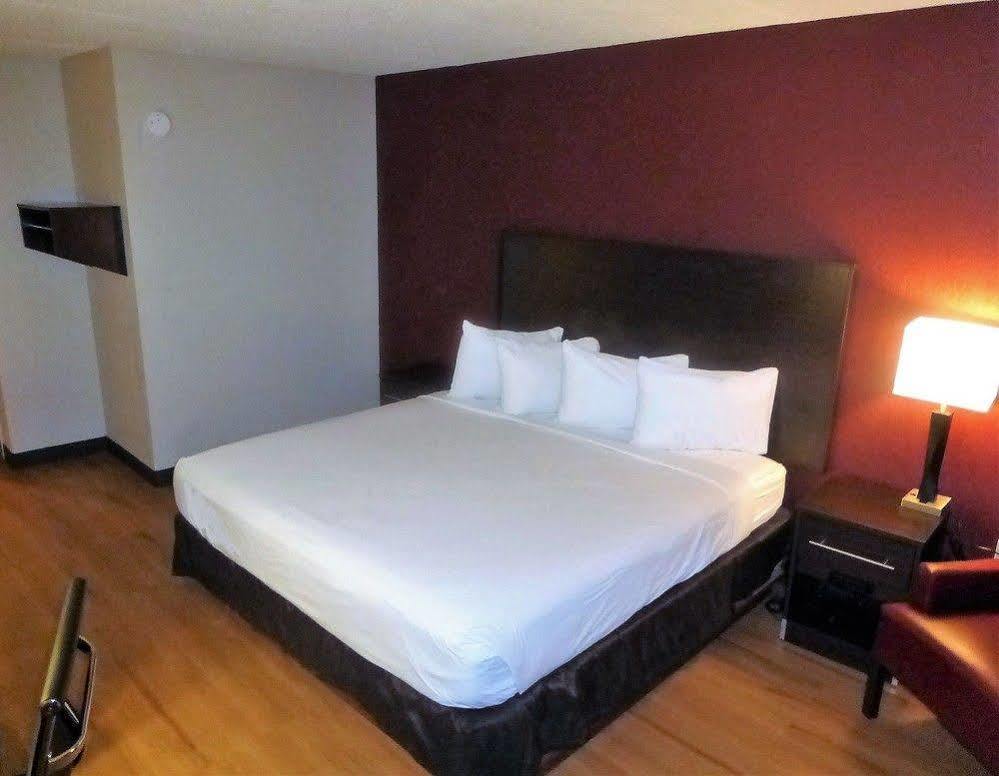 Red Roof Inn Mobile North - Saraland Bagian luar foto