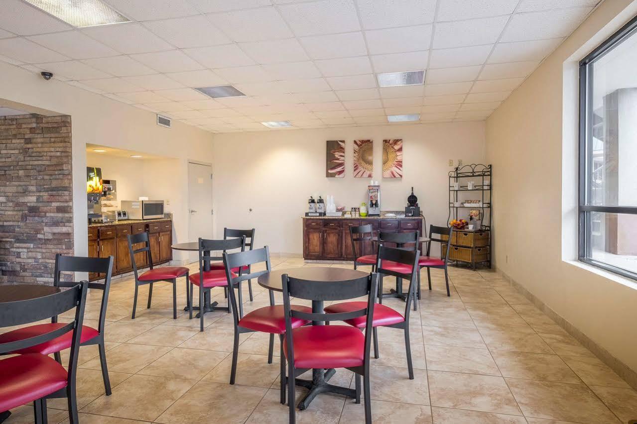 Red Roof Inn Mobile North - Saraland Bagian luar foto